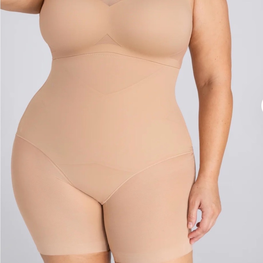 NWT Honeylove Sand Shapewear